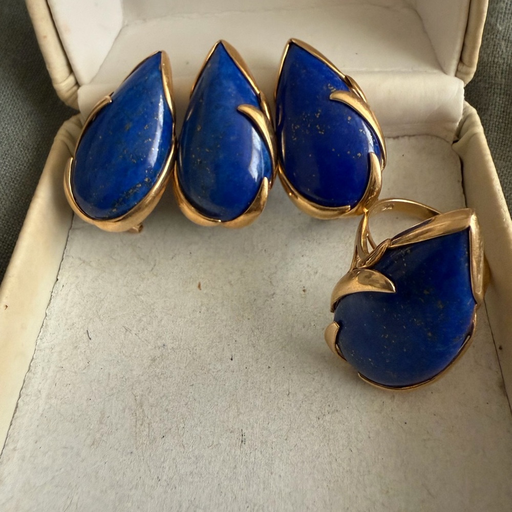 Vintage 14K Yellow Gold Lapis Lazuli Teardrop Ring and Matching Earrings Set - Picture 3 of 15